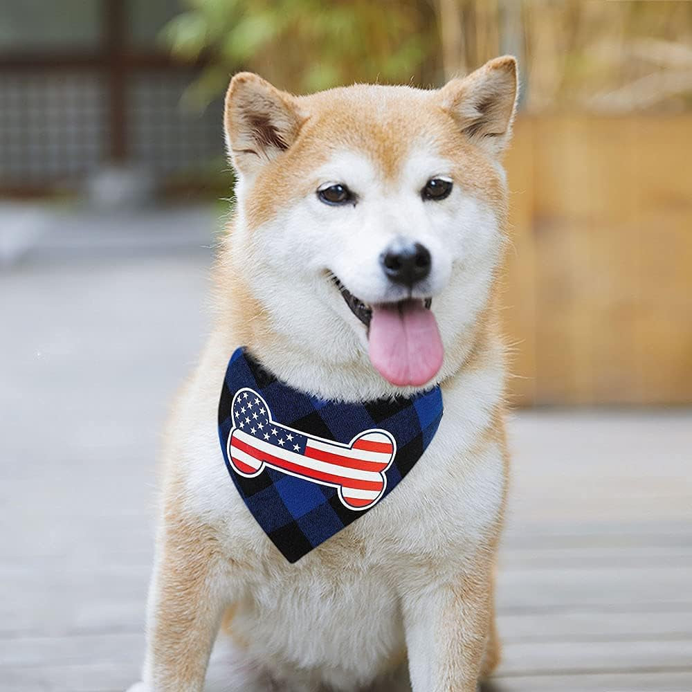 Dog Bandana Christmas Classic Plaid Pet Scarf Triangle Bibs Kerchief Merry Christmas Bandanas for Small Medium Dogs Pets