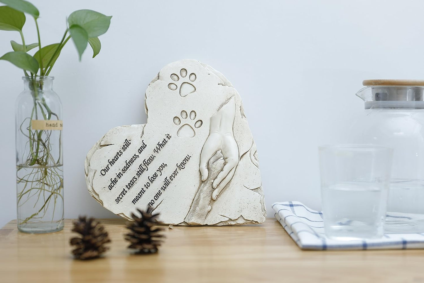 New York Dog Pet Memorial Stones, Hand-Painted Heart-Shaped Loss of Pet Dog Memorial Gifts with Sympathy Poem and Paw in Hand Design, (White)